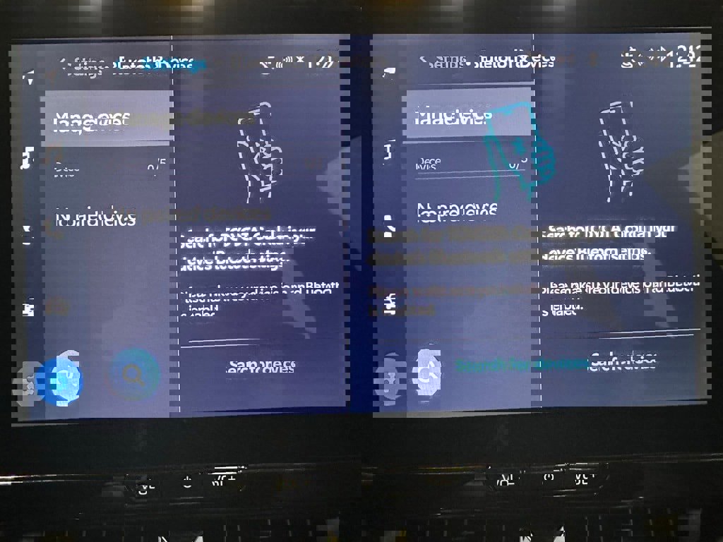 Used 2025 Toyota Corolla XSE image 29