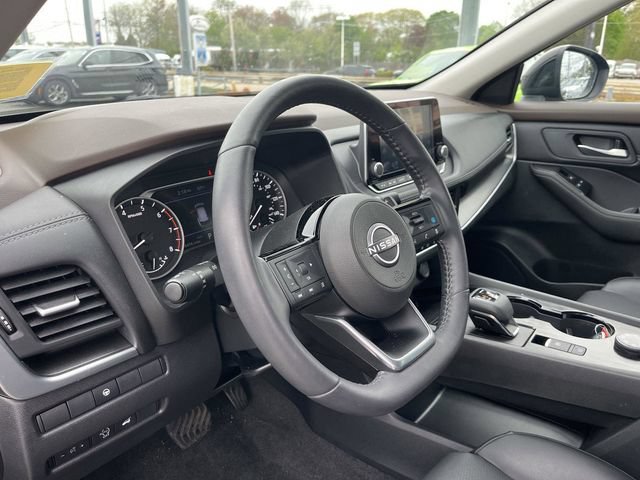 Used 2023 Nissan Rogue SV w/ SV Premium B Package AWD/4WD image 11