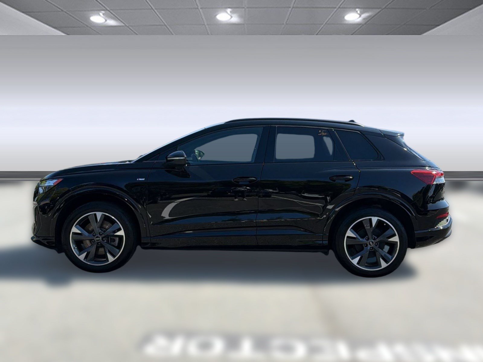 Certified 2023 Audi Q4 e-tron Premium w/ Convenience Package AWD/4WD image 2