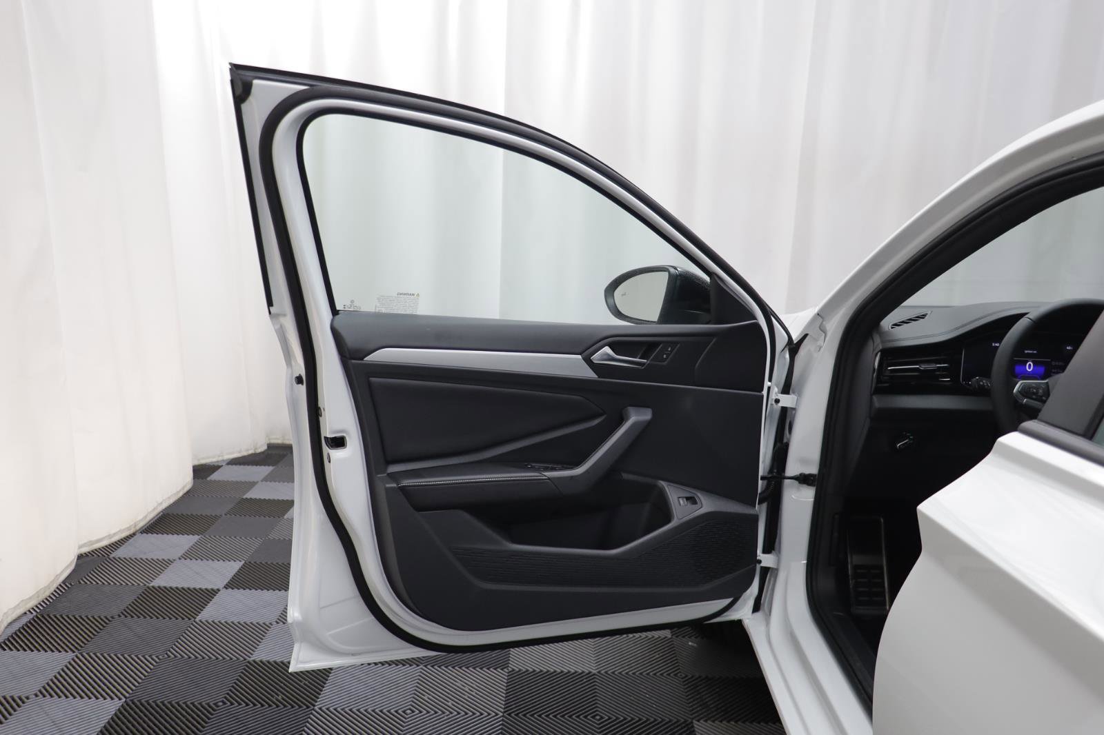 New 2026 Volkswagen Jetta Sport image 4