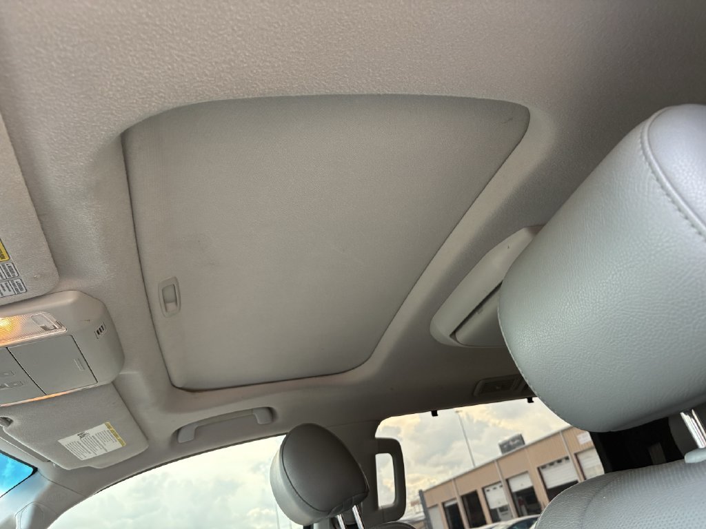 Used 2014 Toyota Sequoia Platinum AWD/4WD image 23