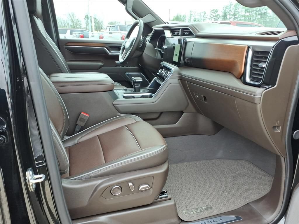 Used 2024 GMC Sierra 1500 Denali AWD/4WD image 12