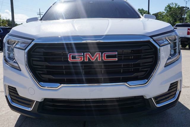 Used 2024 GMC Terrain SLE image 10