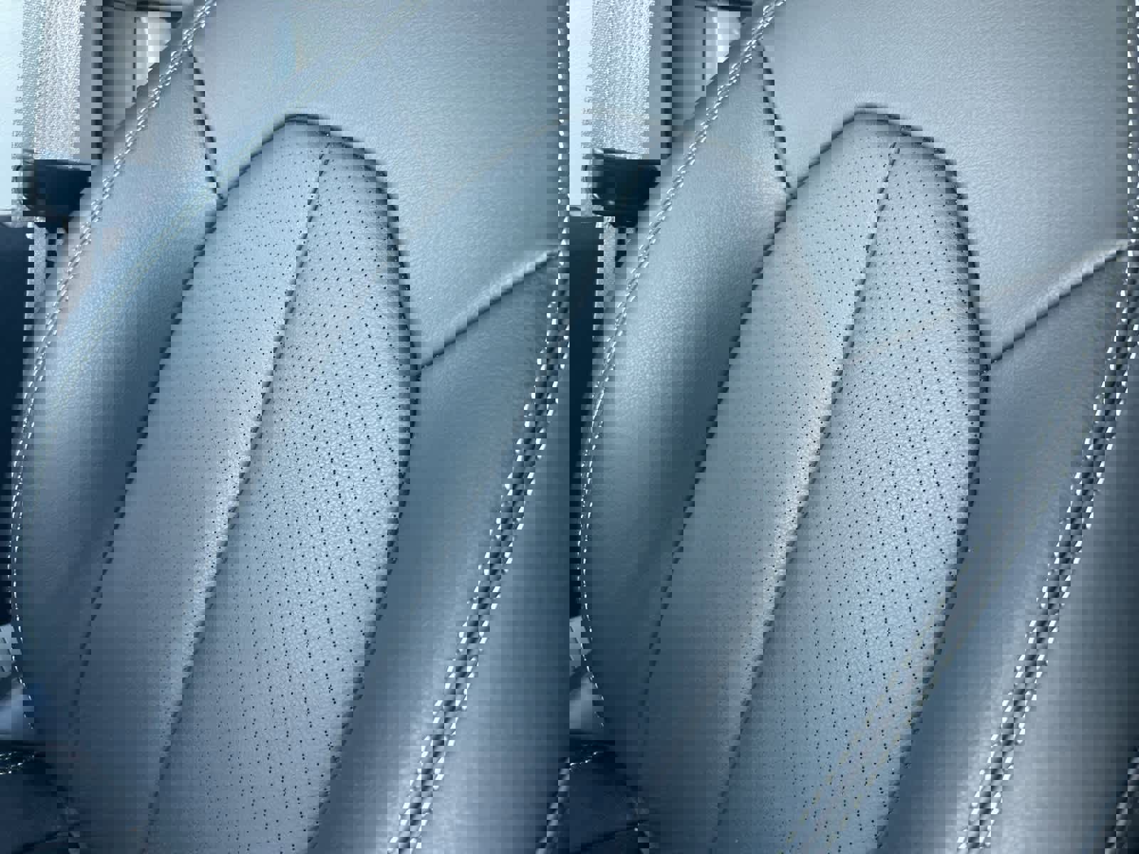 Used 2022 Chrysler Pacifica Touring-L image 45