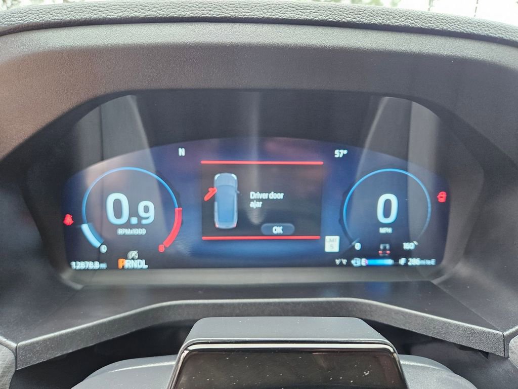 Used 2025 Ford Explorer Platinum w/ LUX Leather Package AWD/4WD image 19