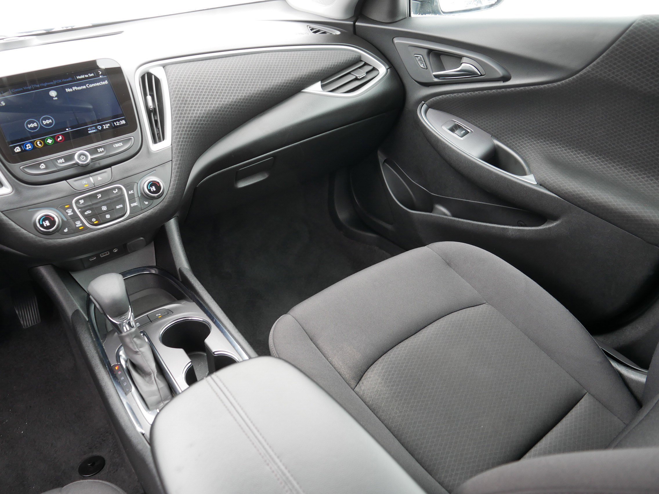 Used 2024 Chevrolet Malibu LT image 11