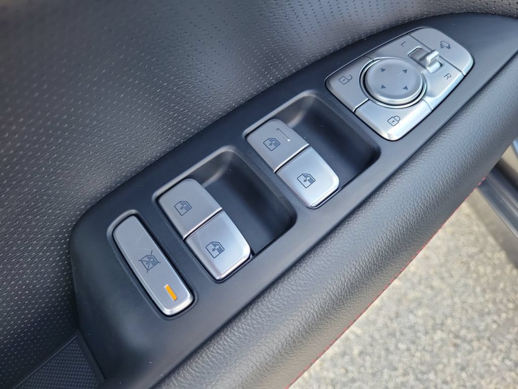 Used 2022 Genesis G70 3.3T w/ Sport Advanced Package RWD image 12