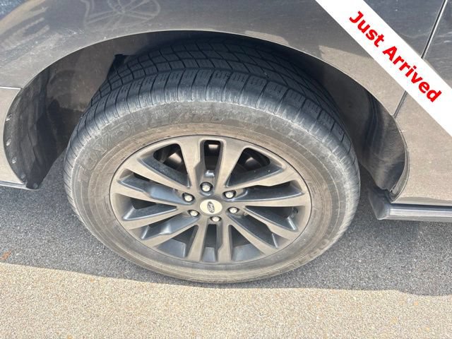 Used 2021 Ford Expedition Max Limited RWD image 16
