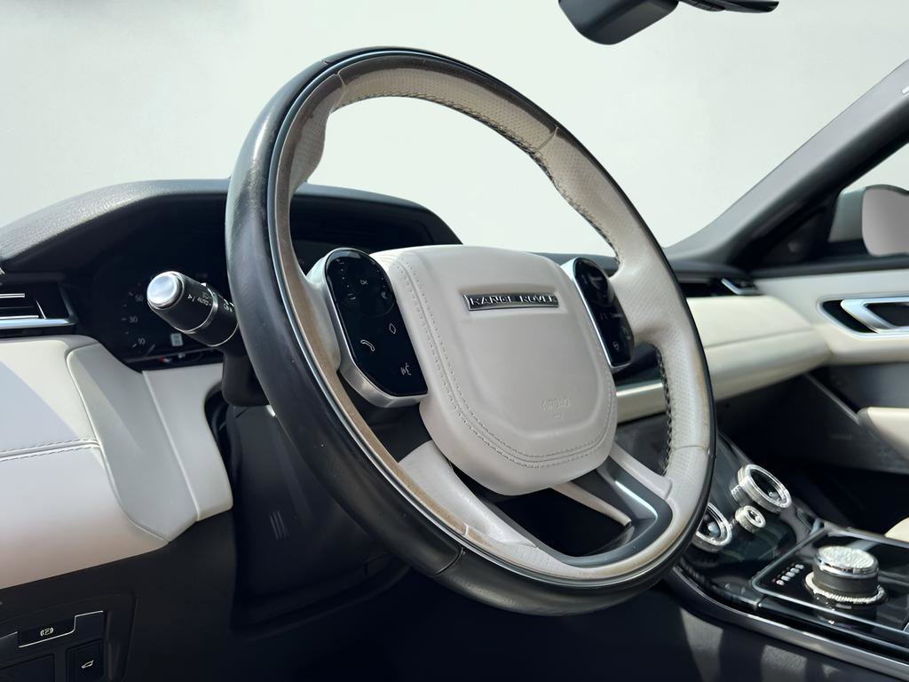 Used 2019 Land Rover Range Rover Velar R-Dynamic SE image 36