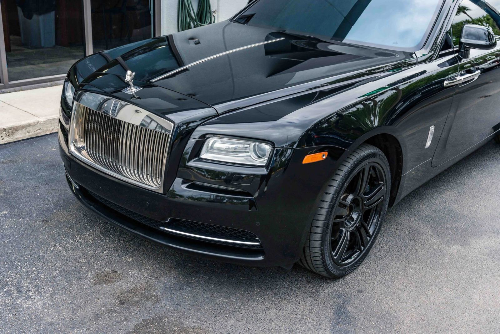 Used 2015 Rolls-Royce Wraith RWD image 6
