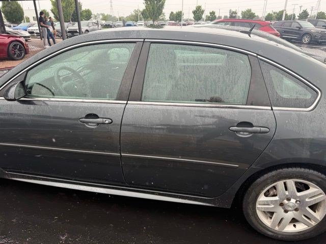Used 2016 Chevrolet Impala LT FWD image 4