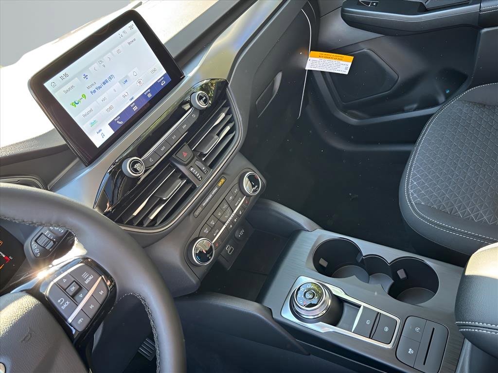 New 2025 Ford Escape Active w/ Cold Weather Package image 5