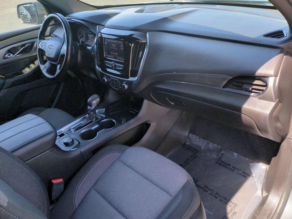 Used 2023 Chevrolet Traverse LT FWD image 35