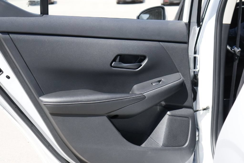 Used 2025 Nissan Sentra S FWD image 24