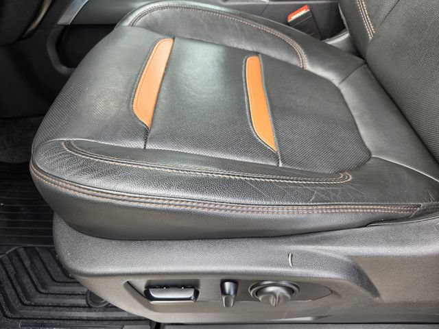 Used 2020 GMC Sierra 1500 AT4 w/ AT4 Premium Package AWD/4WD image 23