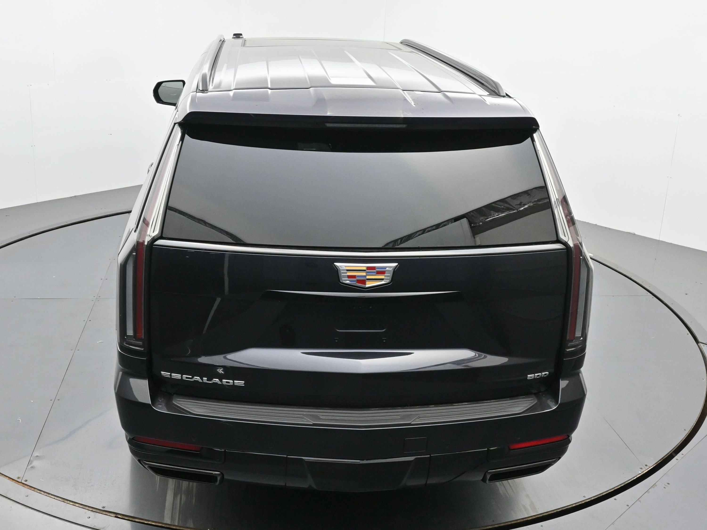 New 2026 Cadillac Escalade ESV Platinum Sport w/ LPO, Floor Liner Package AWD/4WD image 26