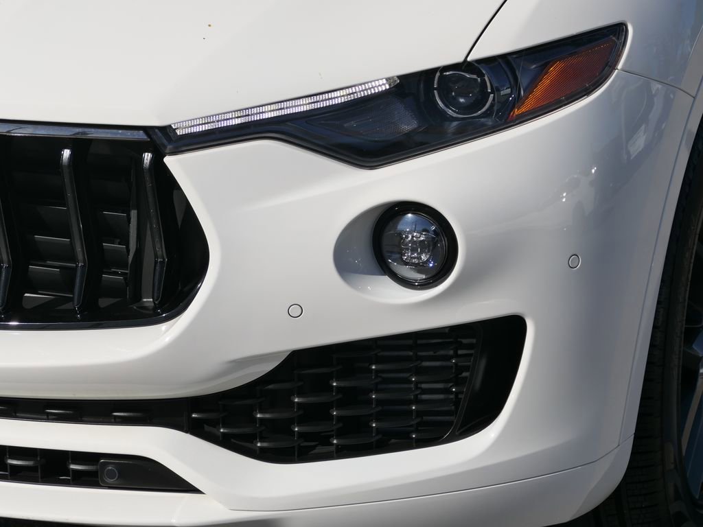 Used 2024 Maserati Levante GT Ultima image 10