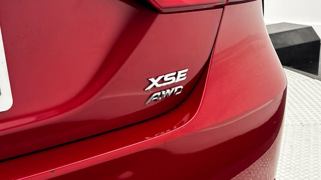 Used 2023 Toyota Camry XSE AWD/4WD image 9