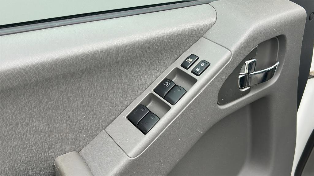 Used 2018 Nissan Frontier SV w/ Value Truck Package image 10