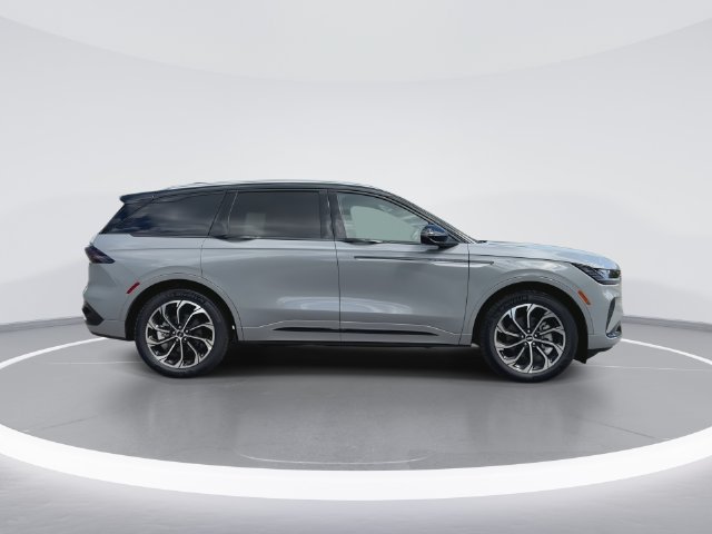 New 2026 Lincoln Nautilus Reserve AWD/4WD image 9