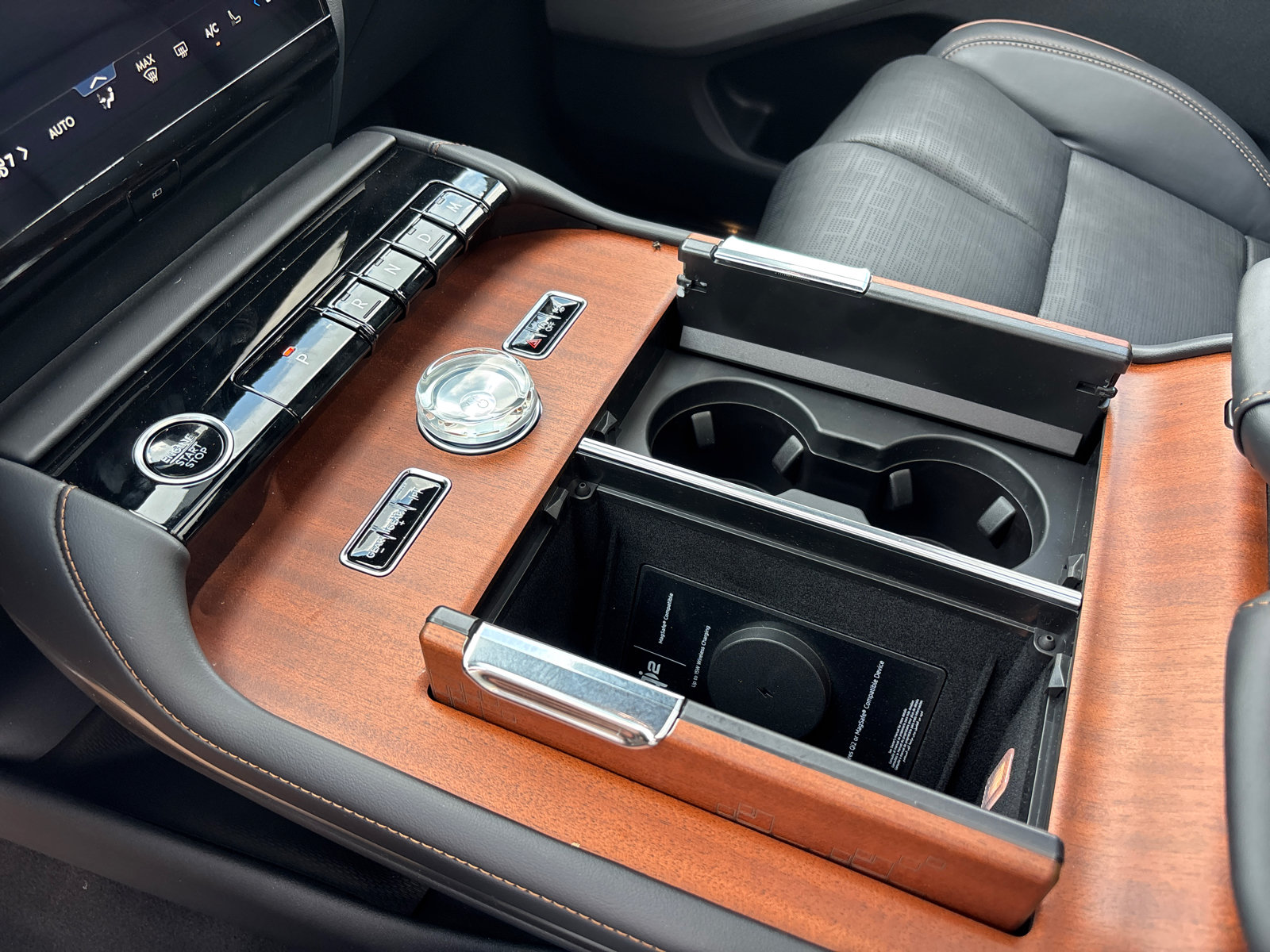 New 2027 Lincoln Navigator L Black Label AWD/4WD image 23