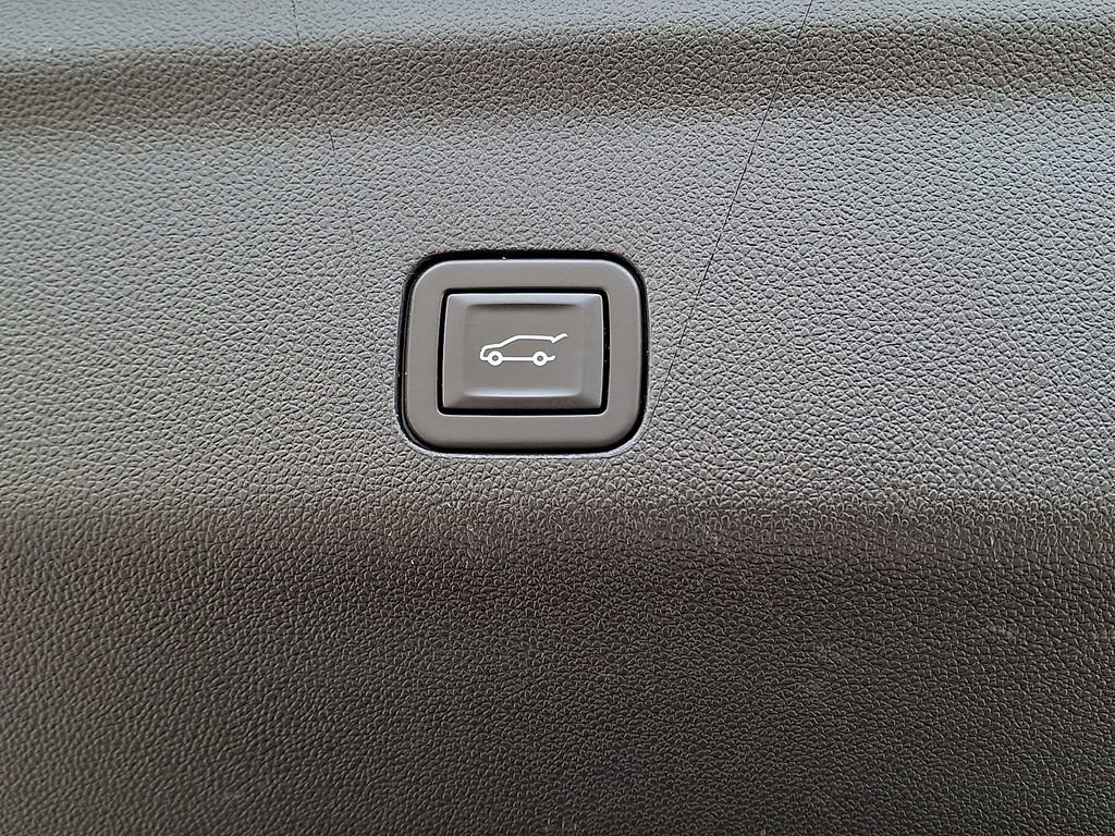 Used 2022 GMC Yukon Denali image 30