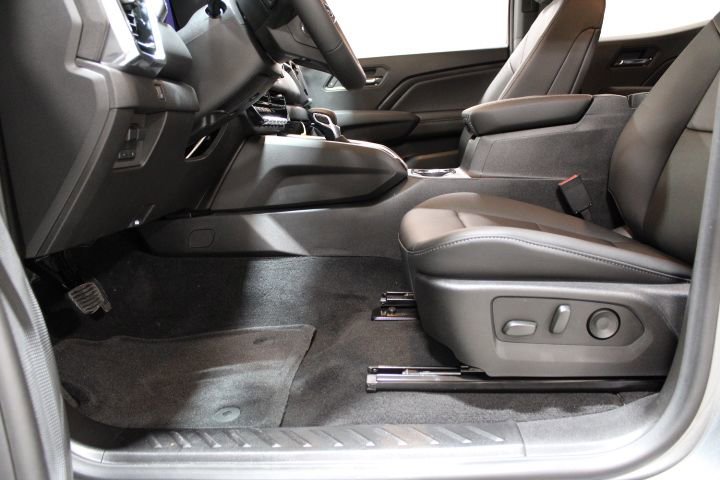 New 2026 GMC Canyon Elevation w/ Convenience Package image 23