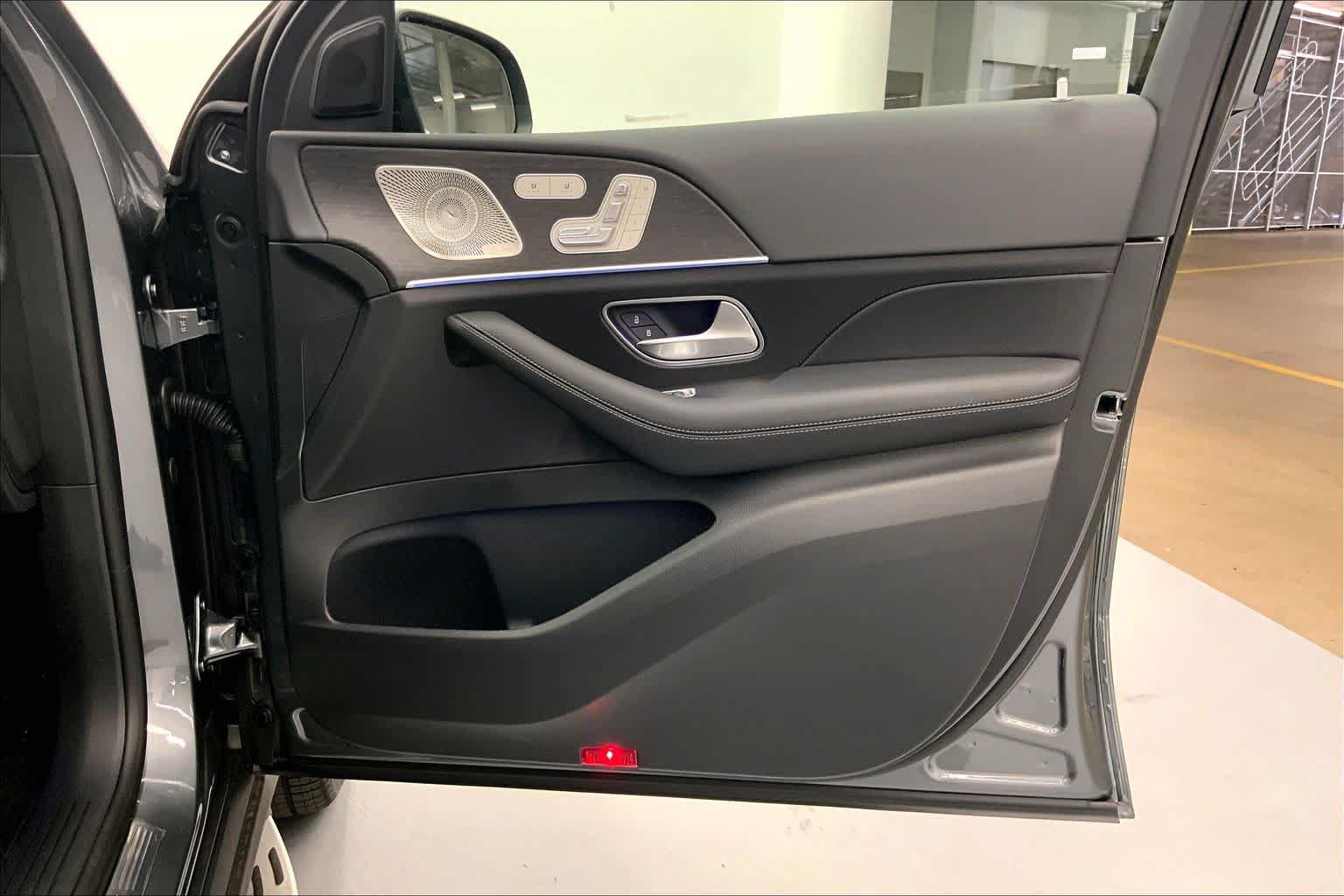 New 2026 Mercedes-Benz GLE 450 4MATIC Coupe image 11