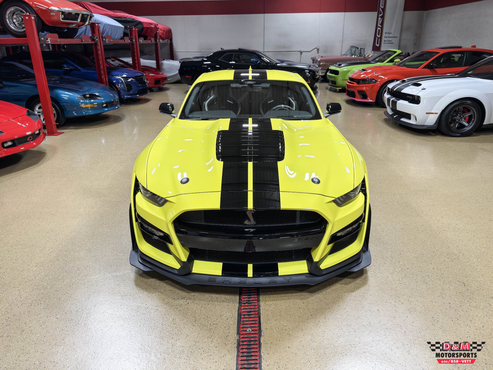 Used 2021 Ford Mustang Shelby GT500 w/ Carbon Fiber Track Pack RWD image 30