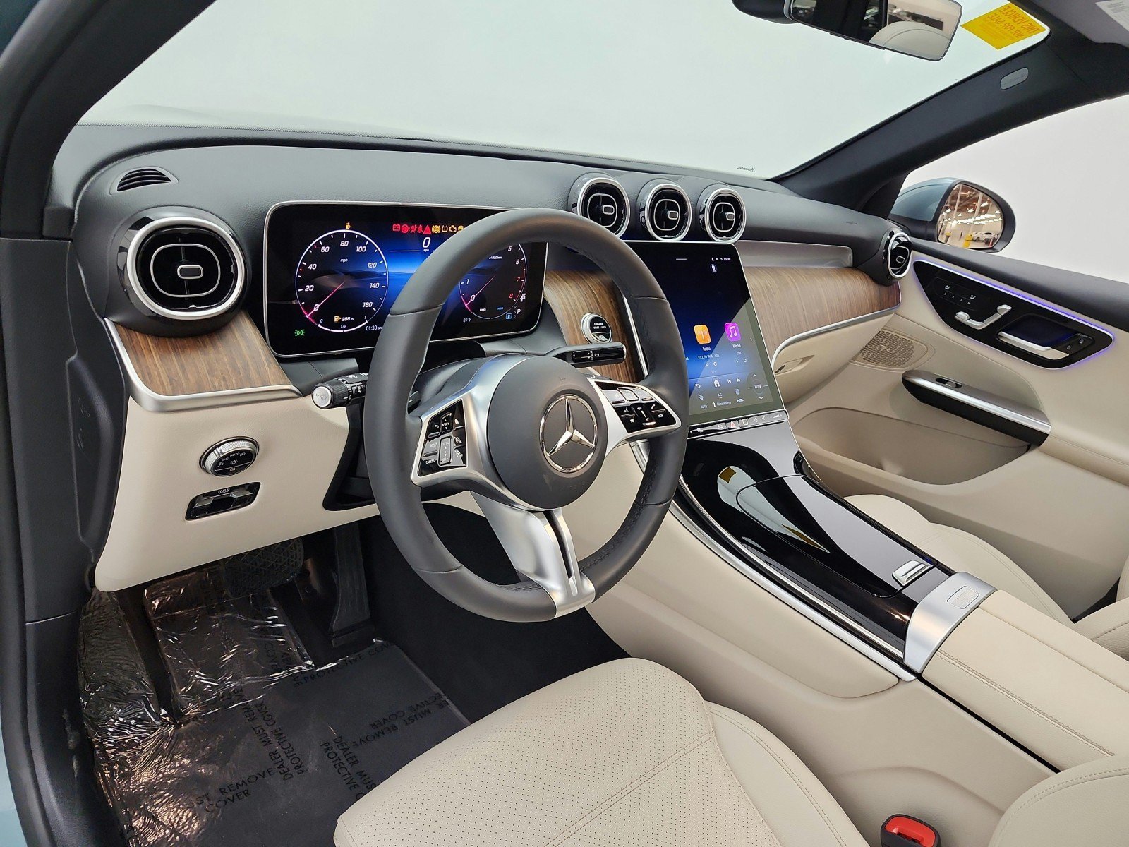 Certified 2026 Mercedes-Benz GLC 300 image 9