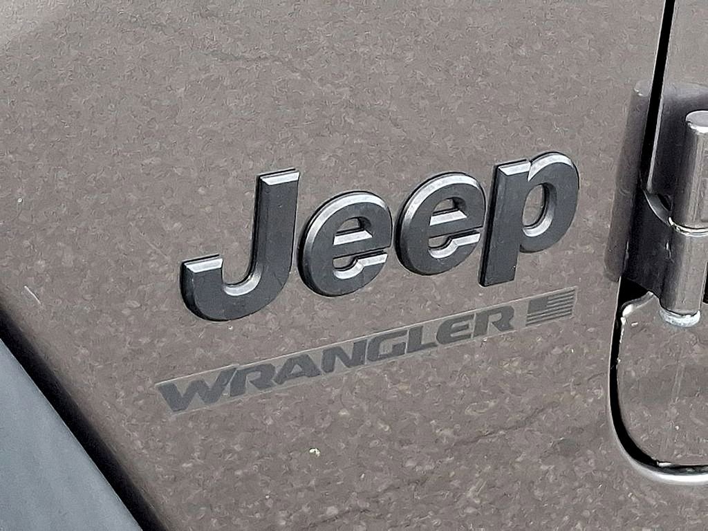 Used 2023 Jeep Wrangler Sport image 36