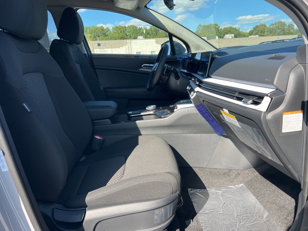 New 2026 Kia Sportage S image 14