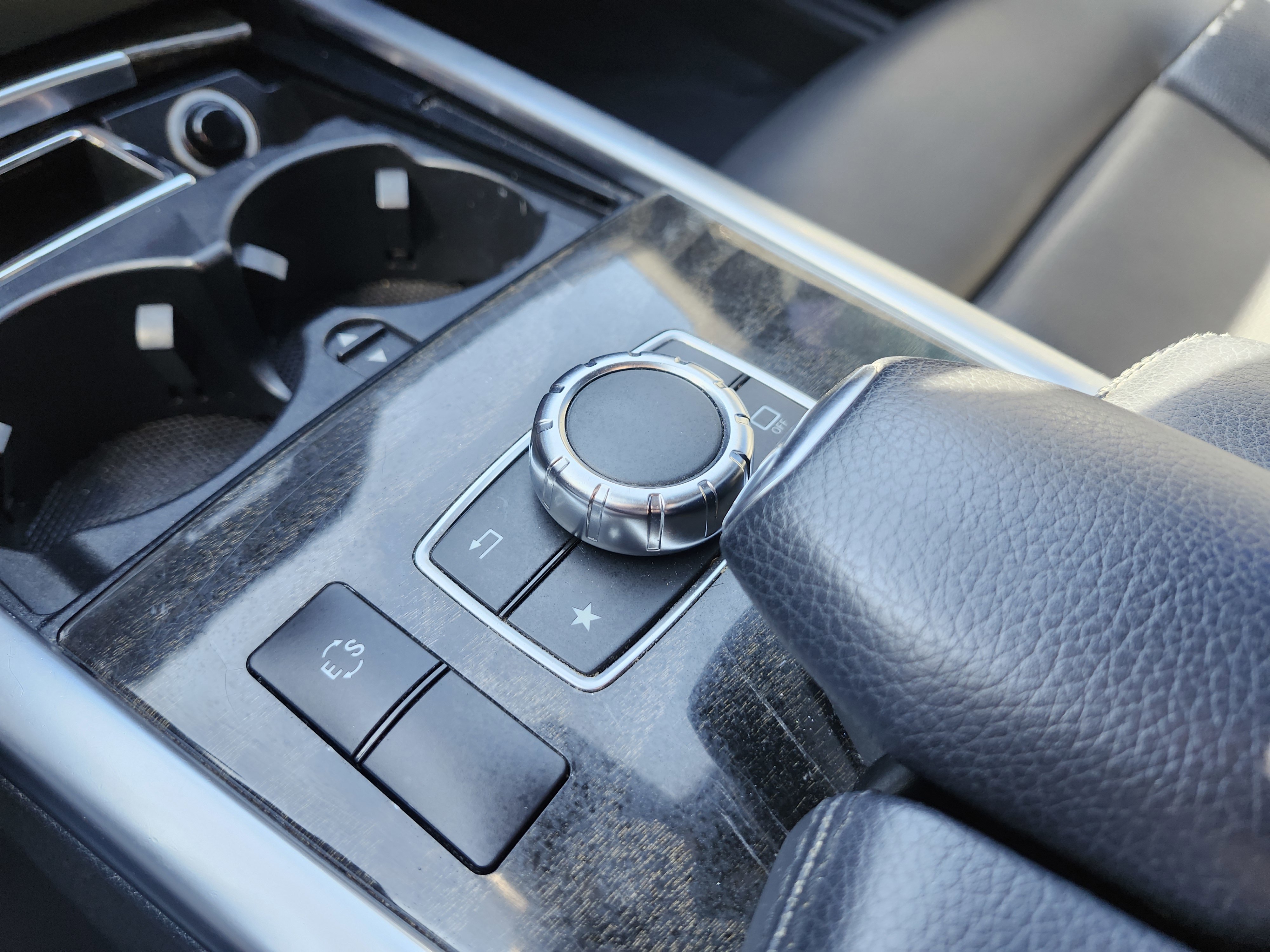 Used 2016 Mercedes-Benz E 350 Sedan image 35