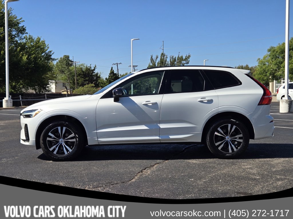 Certified 2025 Volvo XC60 B5 Core w/ Protection Package Premier AWD/4WD image 3