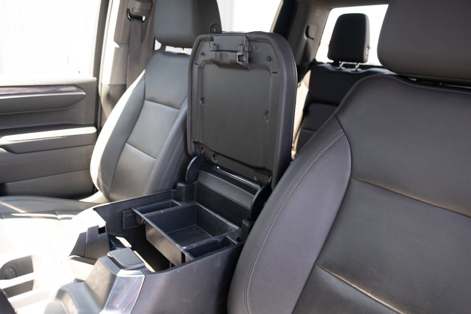 Used 2022 Chevrolet Silverado 1500 LTZ AWD/4WD image 8