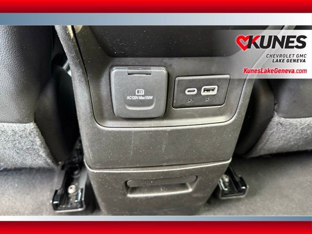 Used 2023 GMC Acadia SLT image 31