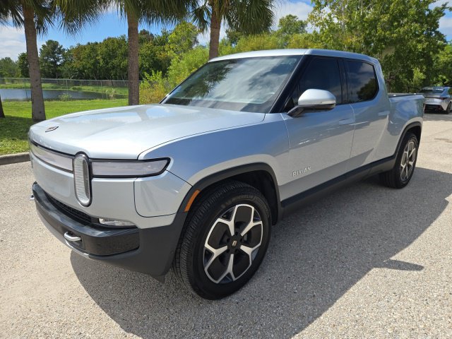 Used 2024 Rivian R1T Adventure Dual AWD/4WD image 1