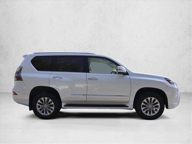 Used 2019 Lexus GX 460 Premium w/ Premium Package AWD/4WD image 4