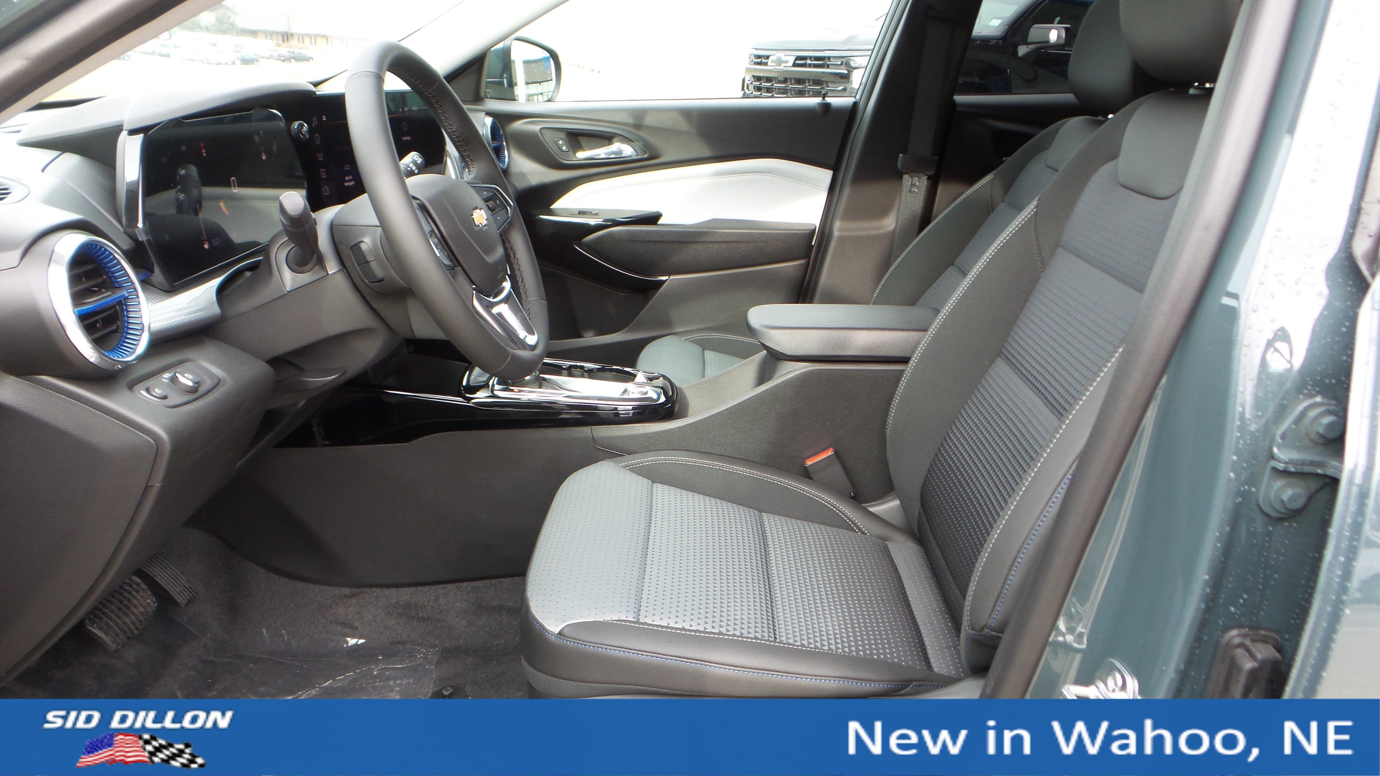 New 2026 Chevrolet Trax LT w/ Driver Confidence Package image 9