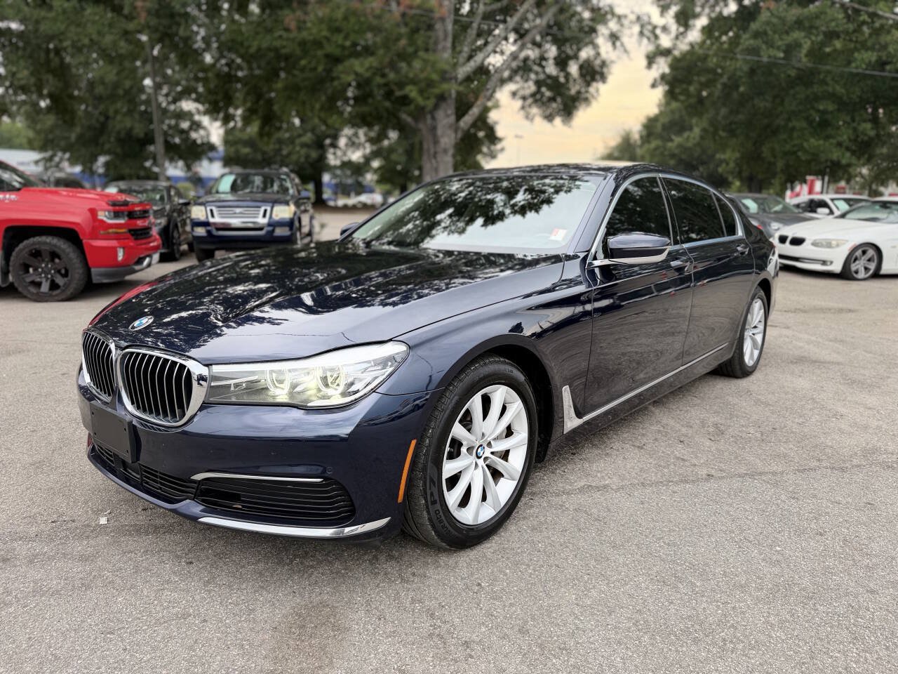 Used 2019 BMW 740i xDrive w/ Executive Package AWD/4WD image 1