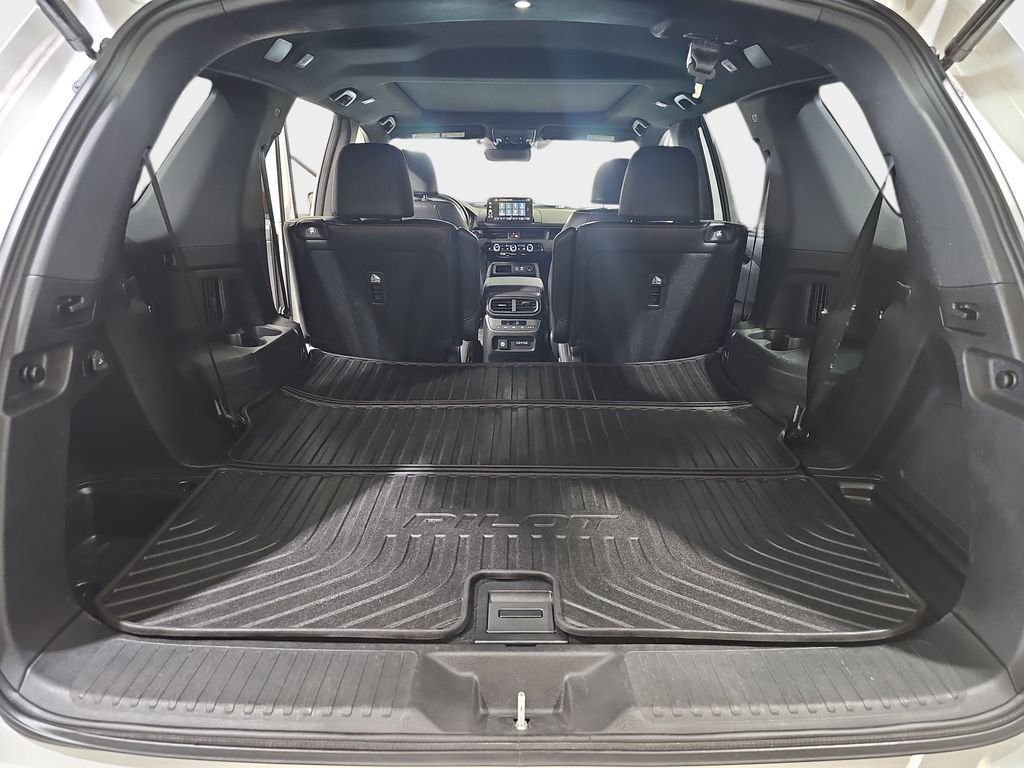 Used 2023 Honda Pilot TrailSport image 14
