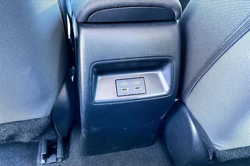 Used 2024 Toyota Corolla LE image 30