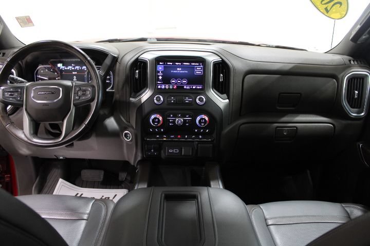 Used 2022 GMC Sierra 1500 Denali w/ Driver Alert Package II AWD/4WD image 2