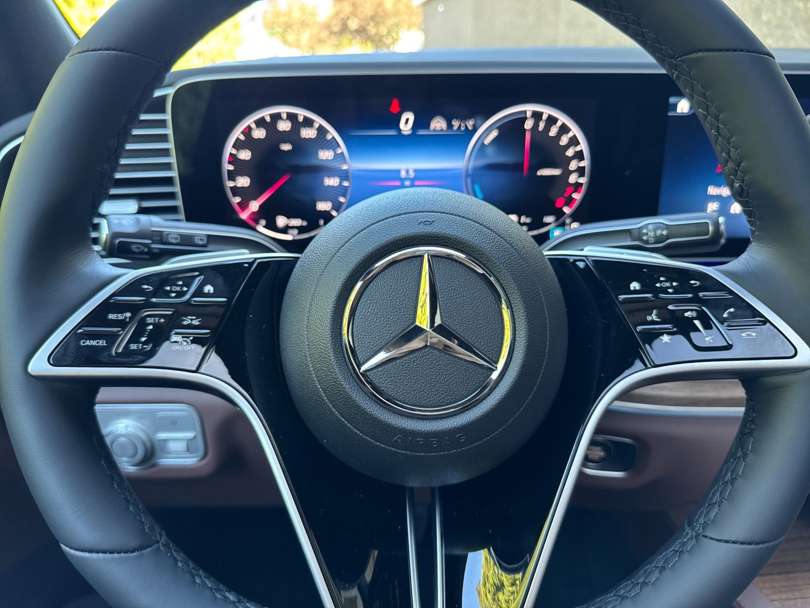 New 2026 Mercedes-Benz GLE 450e 4MATIC image 24