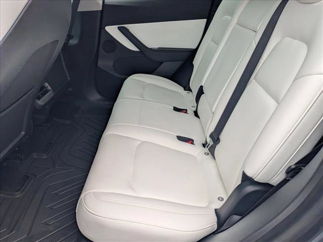 Used 2021 Tesla Model Y Long Range AWD/4WD image 19