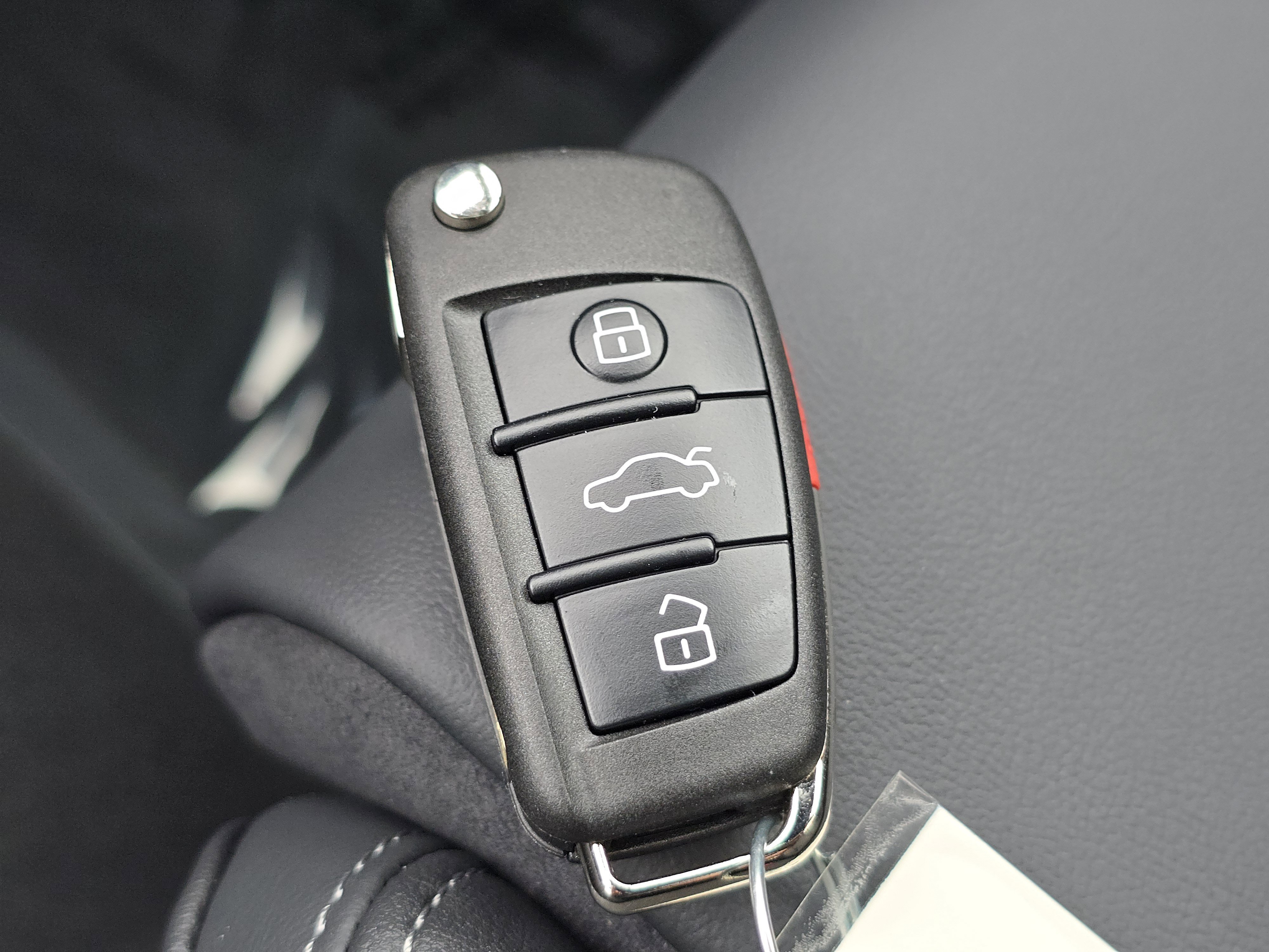 New 2025 Audi Q3 2.0T Premium image 27