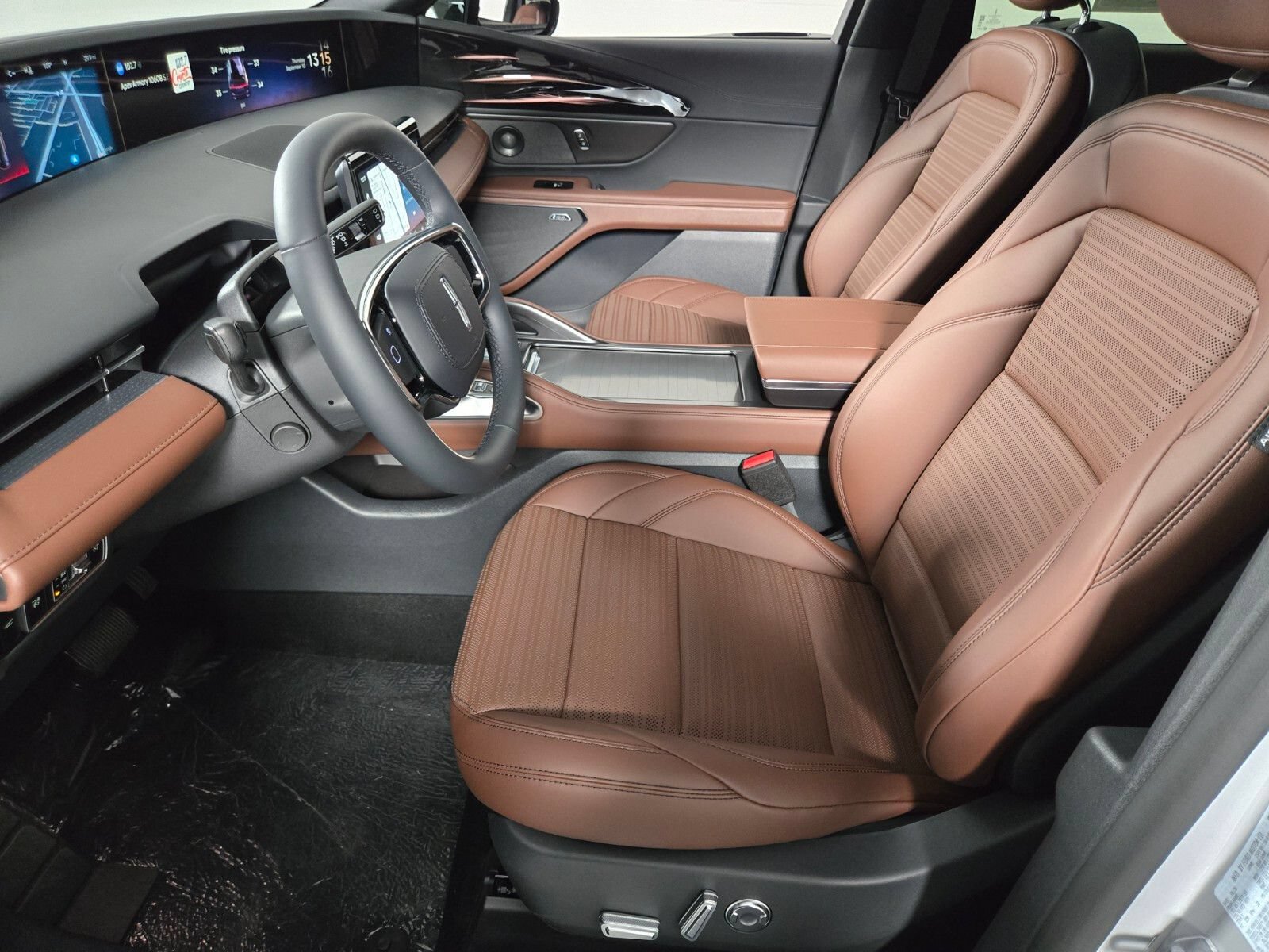 New 2026 Lincoln Nautilus Reserve w/ Jet Appearance Package AWD/4WD image 13