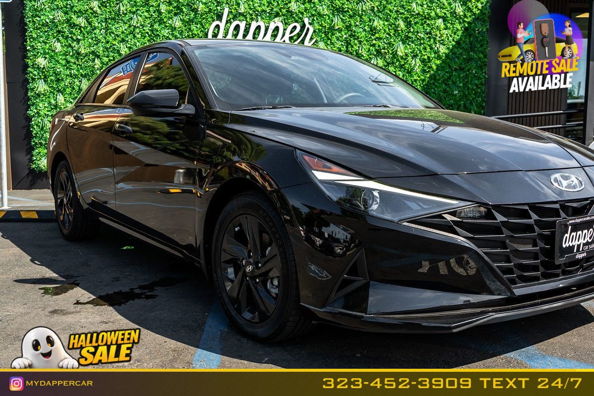 Used 2023 Hyundai Elantra Blue FWD image 4