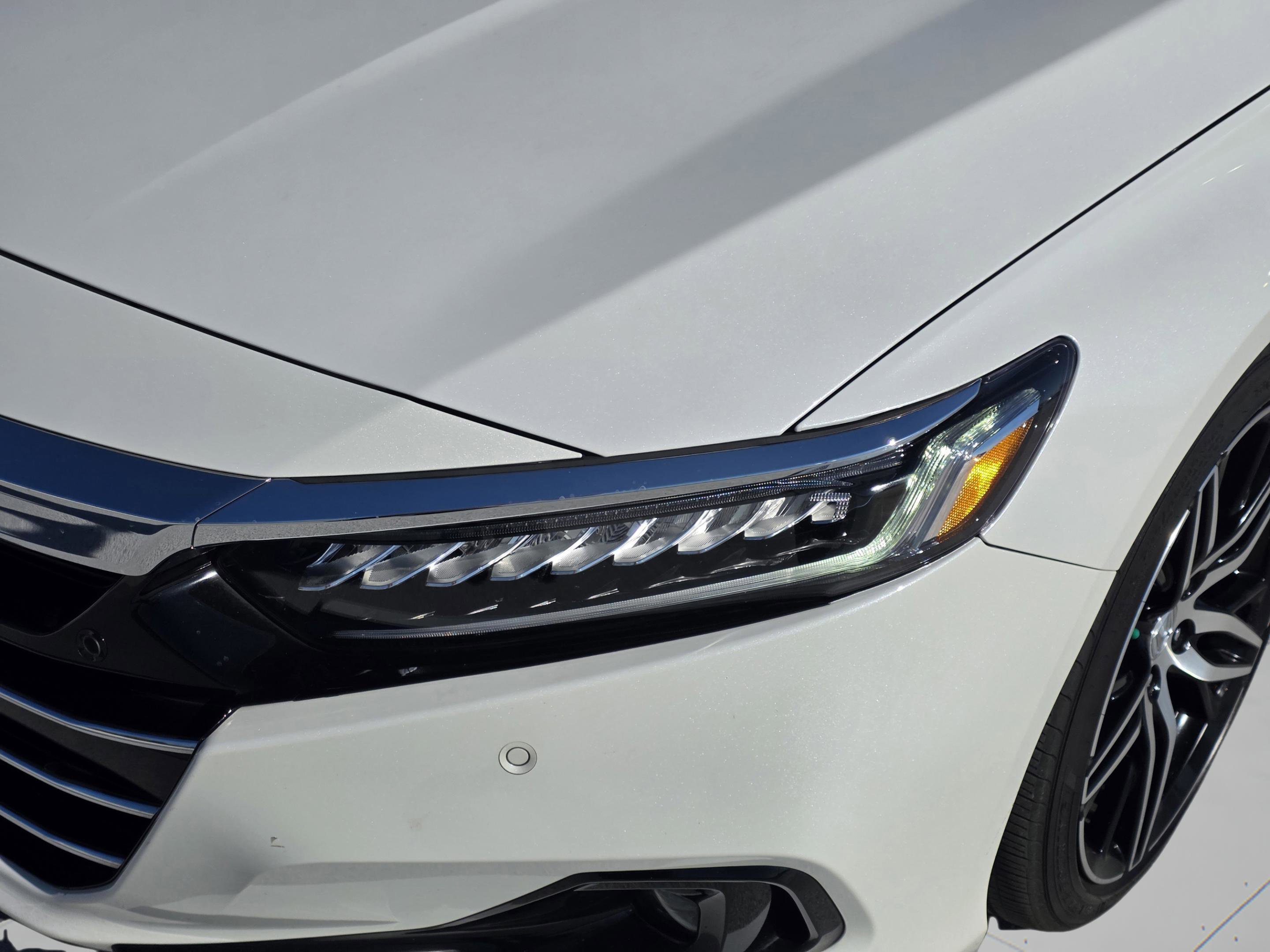 Used 2022 Honda Accord Touring image 28