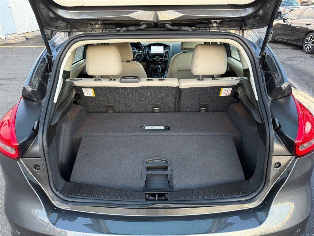 Used 2017 Ford Focus Electric Hatchback image 23